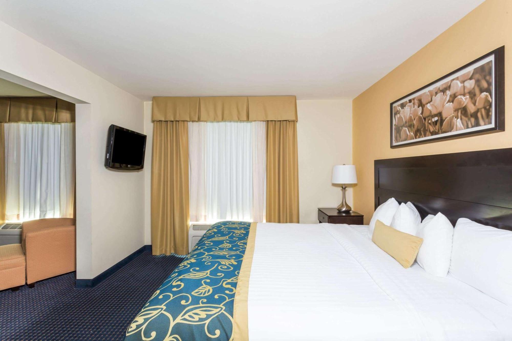 วินเกต บาย วินด์แฮม ฮิวมา Hotel โฮมา ภายนอก รูปภาพ